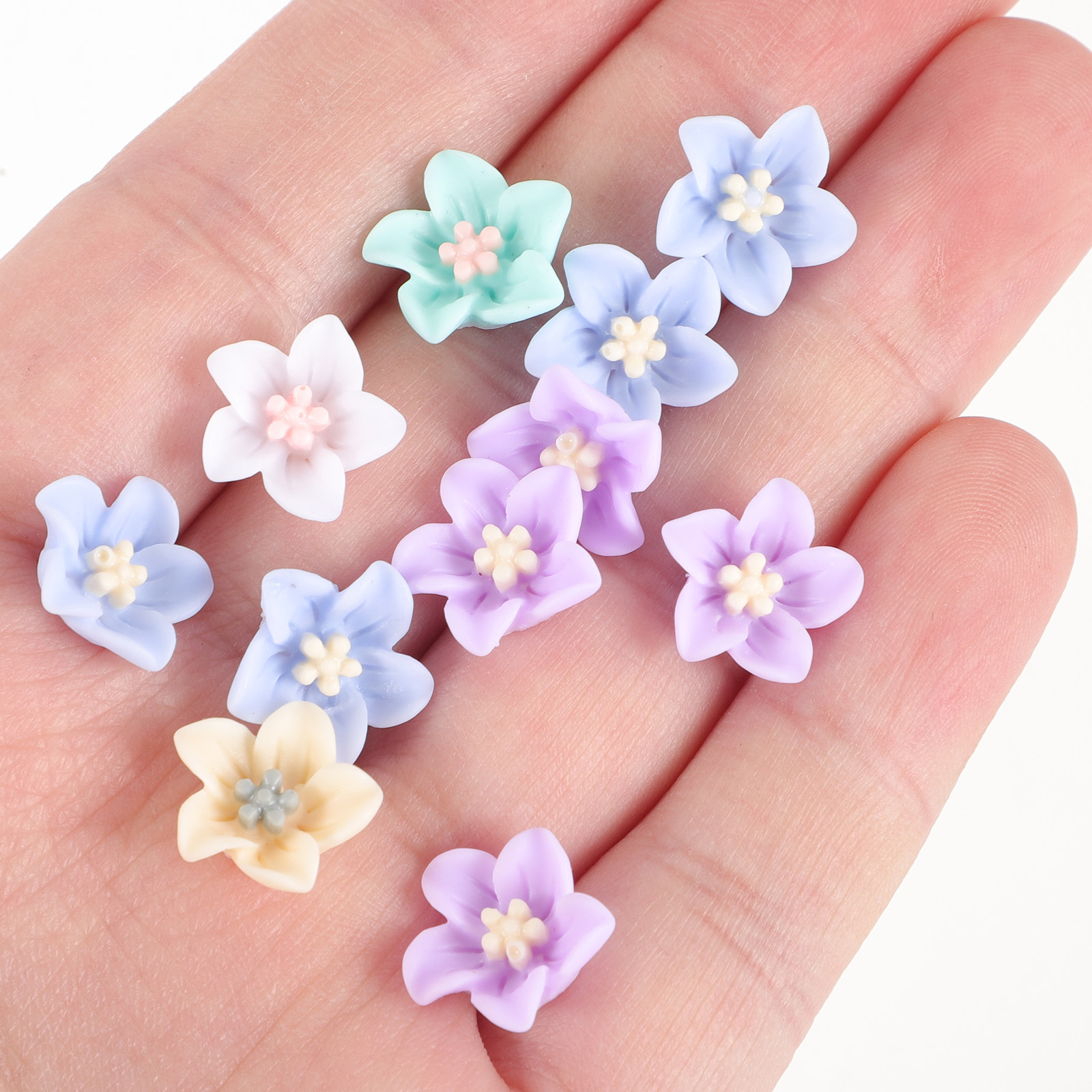 Embellish Craft - 200 Stück Einzigartige Harz-Blumen-Verzierungen DIY Handyhüllen-Charm-Set